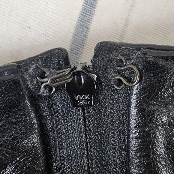 Danier Leather Pencil Skirt Lined Black Size 6 - Picture 13 of 14